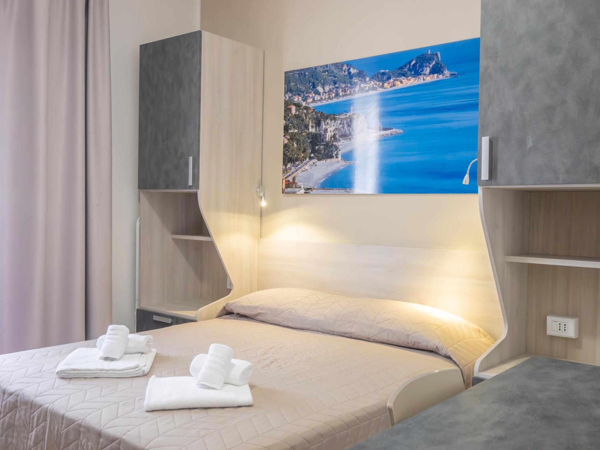 Hotel La Bussola Finale Ligure Buitenkant foto
