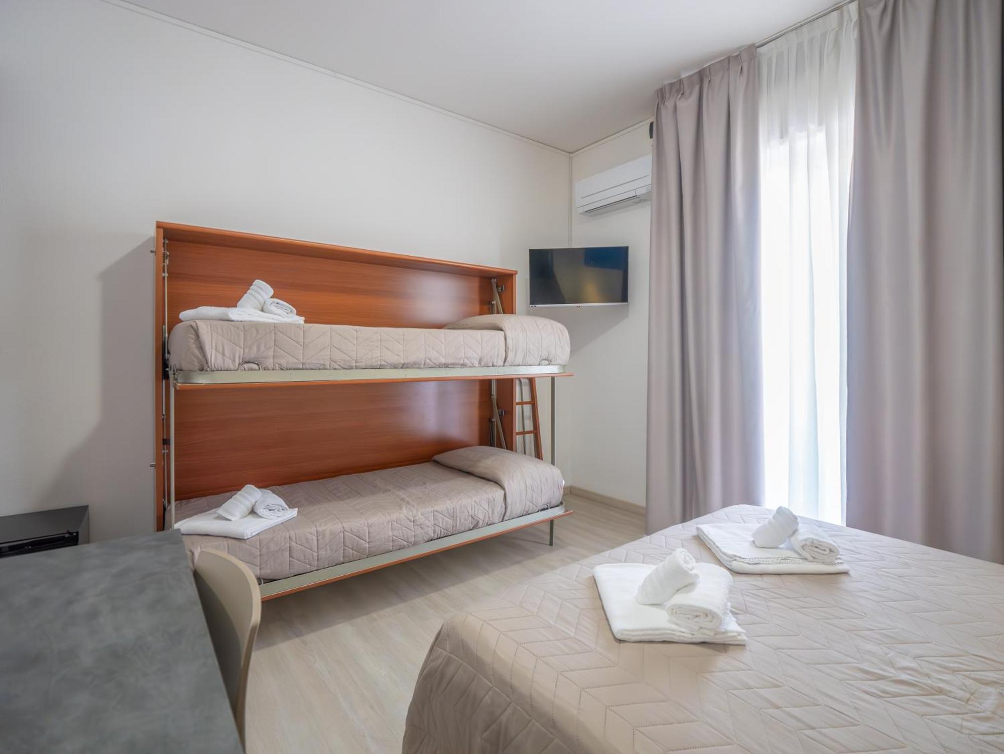 Hotel La Bussola Finale Ligure Buitenkant foto